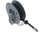 Hose reel with sheet steel housing for air, oil and water DN 12 max. 20 bar Hose length 8m with rubber hose