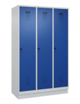 Garderobenschrank, 3 Abteile lichtgrau, RAL 7035/enzianblau, RAL 5010 Sockel 1200 mm, C+P Evolo PLUS