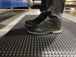 Arbeitsplatz-Bodenbelag Llfm.xB600xS15 mm, schwarz-gelb Fertigmatte, PVC / Vinylschaum